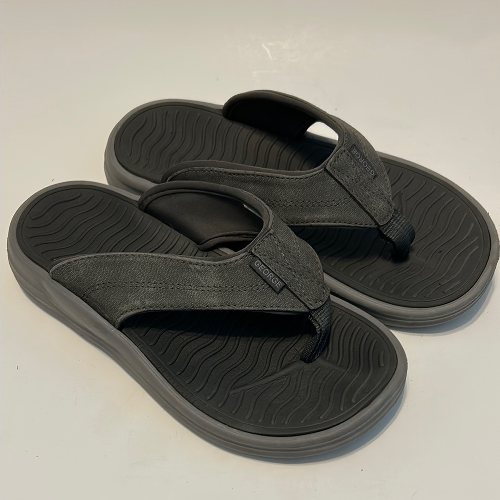 George Cushioned Sandals size 7